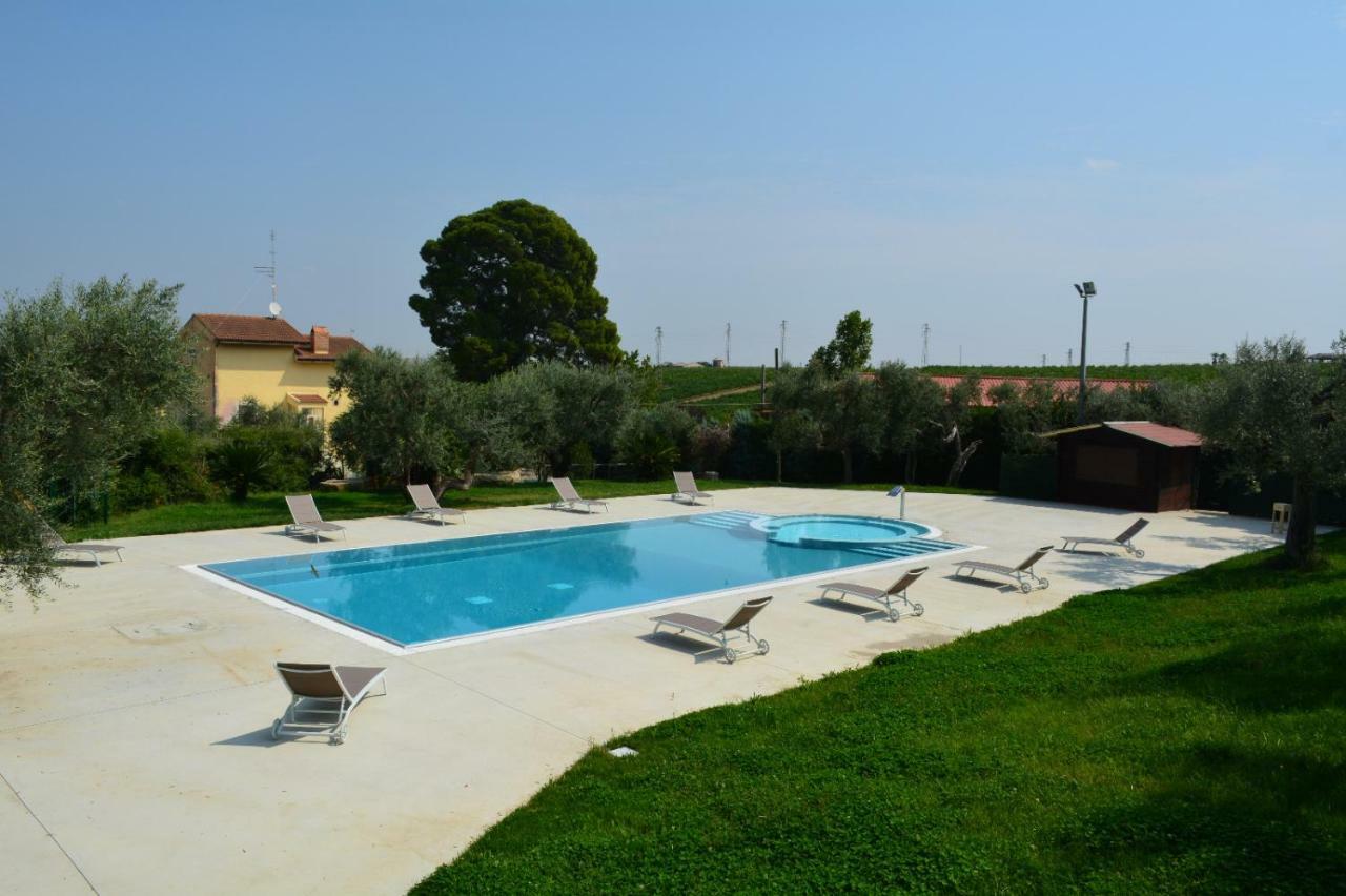 Agriturismo Tenuta Lagala Venosa Zewnętrze zdjęcie